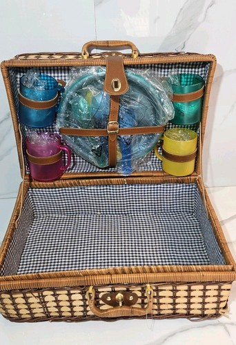 Wicker picnic hamper - wicker, basket