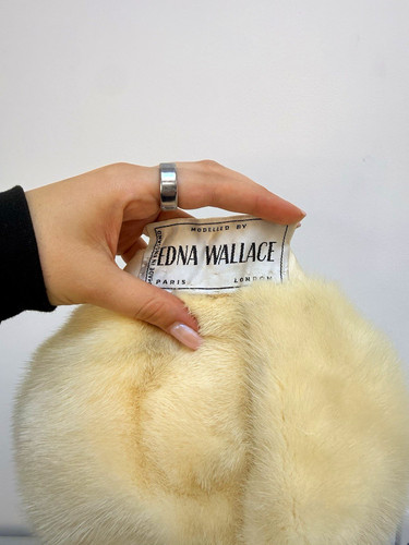 Edna wallace 1950s ivory fur - wallace,