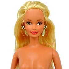 Nude1995 Limited Edition Shopping Chic Barbie Doll AO3