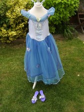 DISNEY CINDERELLA  DRESSING UP