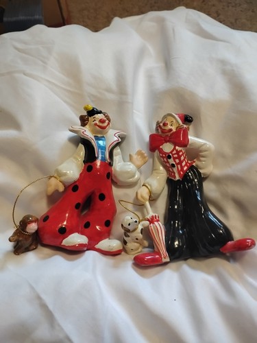 Clowns with pets - with,