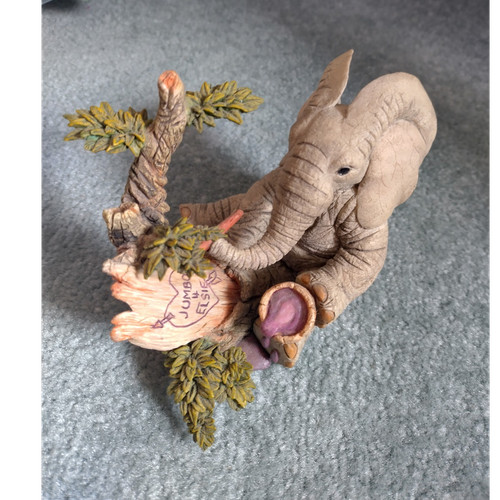 Tusker elephant resin - ,