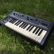 Roland SH09