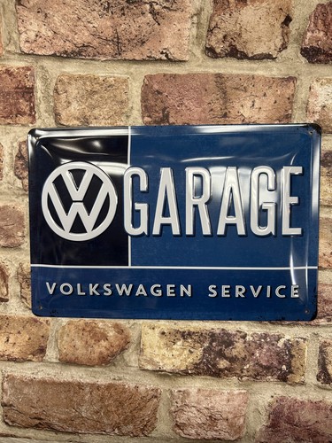 Garage retro style embossed - vw,