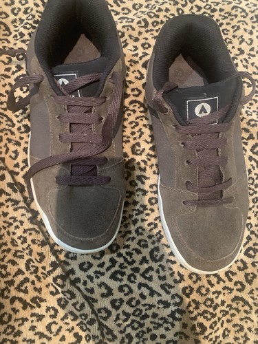 Airwalk brown suede skateboard - brown,