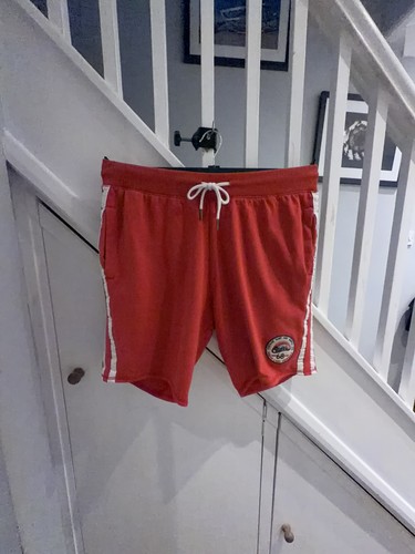Tokyo laundry bright - tokyo, red
