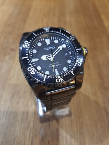 Seiko kinetic 200m diver - seiko,