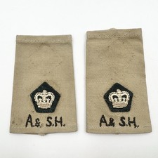 Genuine QE2 Argyll & Sutherland Highlanders Major Rank Slides