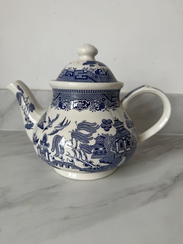 Vintage churchill england blue - england,