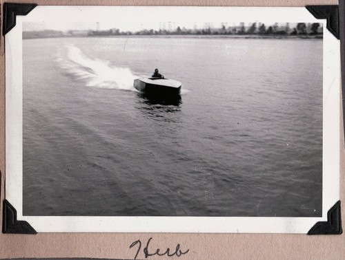 Vintage photograph 42 - vintage, '42