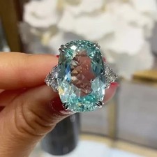 18Ct Cushion Lab Created