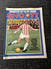 Shoot Magazine 3 Jan 1970 Manchester City Tommy Smith Peter Bonetti Brian Tiler