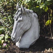 Small horse head garden - small,