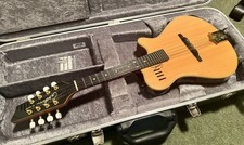 GODIN A8 Electro-Mandolin
