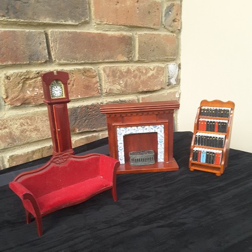 Vintage dolls house - dolls, wood
