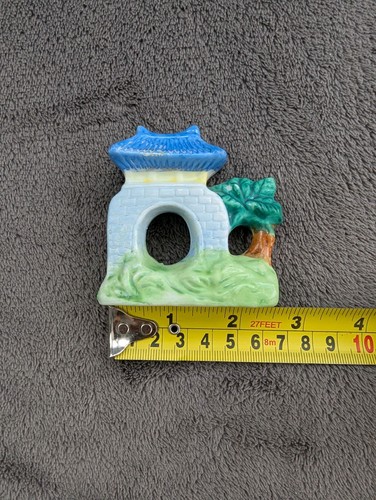 Vtg aquarium asian - vtg, pagoda