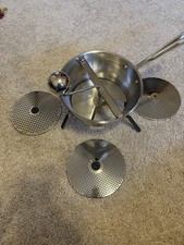 ALL-CLAD FOOD MILL - looks to