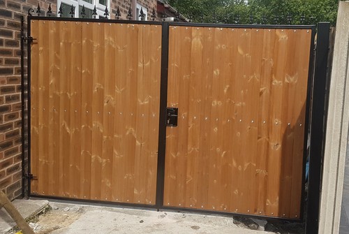 Heavy duty drive gate - duty, wood