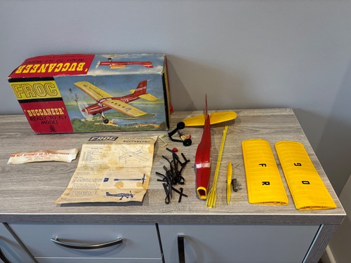 Vintage frog buccaneer 318f - buccaneer,