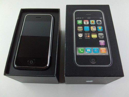 Near mint apple iphone - near, 2g