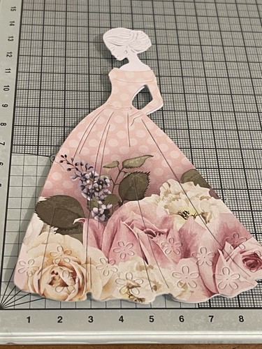 Lady die cuts dress - 4,