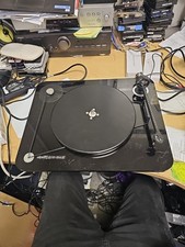 Elipson Omega 100-RIAA  Turntable.Ortofon OM10 Cartridge. SPARES OR REPAIR ONLY.
