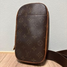 Louis Vuitton Monogram