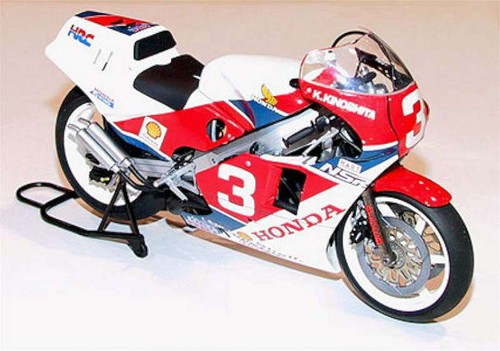 Honda nsr500 factory - 1/12,