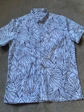 BNWOT MEN's LARGE CEDARWOOD