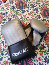 reebok punch bag gloves grey /