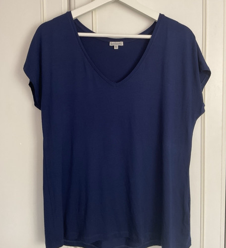 Kettlewell neck shirt - v-neck, t-shirt