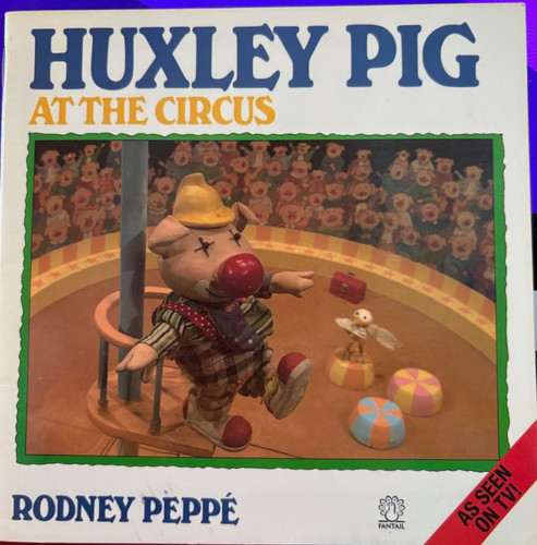 Huxley pig the - huxley, circus