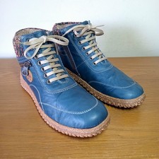 Loretta Leather Chukka
