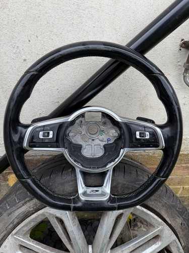 Volkswagen flat bottom dsg - volkswagen, r