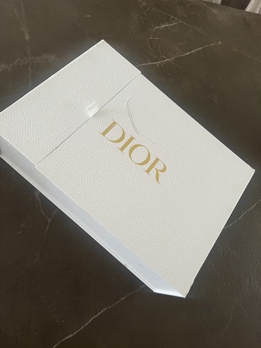 Dior white shoe gift - white,