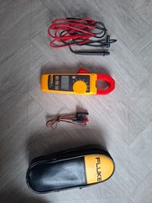Fluke 325 True RMS Clamp Meter with Case and Probes