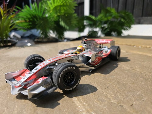 Mclaren mercedes mp4 - mp4-22, f1