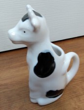 Reducta London Sitting Cow