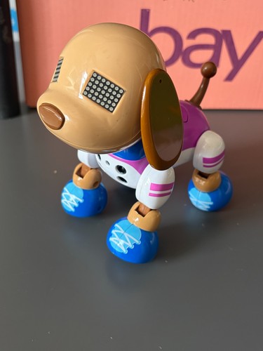 Zoomer zuppie kicks by - zuppie,