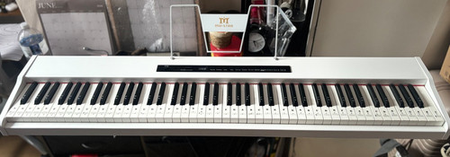 Mustar digital piano - digital, –