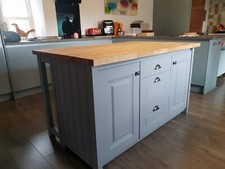 freestanding kitchen island
