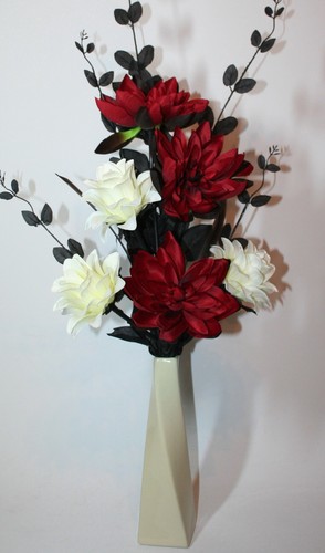 Artifical silk flowers - artifical, red