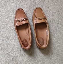 Clarks Tan Leather Moccasins Driving Shoes 4.5 D