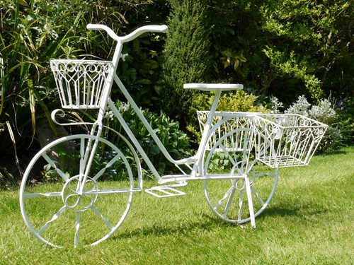 Vintage white metal bicycle - white,