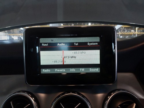 Mercedes gla class - gla-class, audio