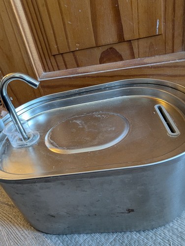 Stainless steel drink fountain - stainless,
