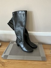 Ladies Brand New Clarks Black