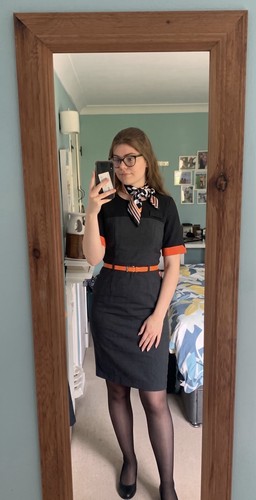 Official easyjet cabin crew - easyjet,