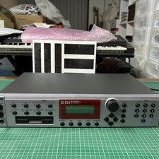 E-MU ESI-2000  Digital Sampler