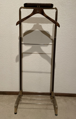 Nova brass tone walnut - brass,